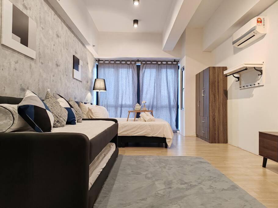 Pavillion Bukit Jalil Walk 2 Mins 2-4 Pax *