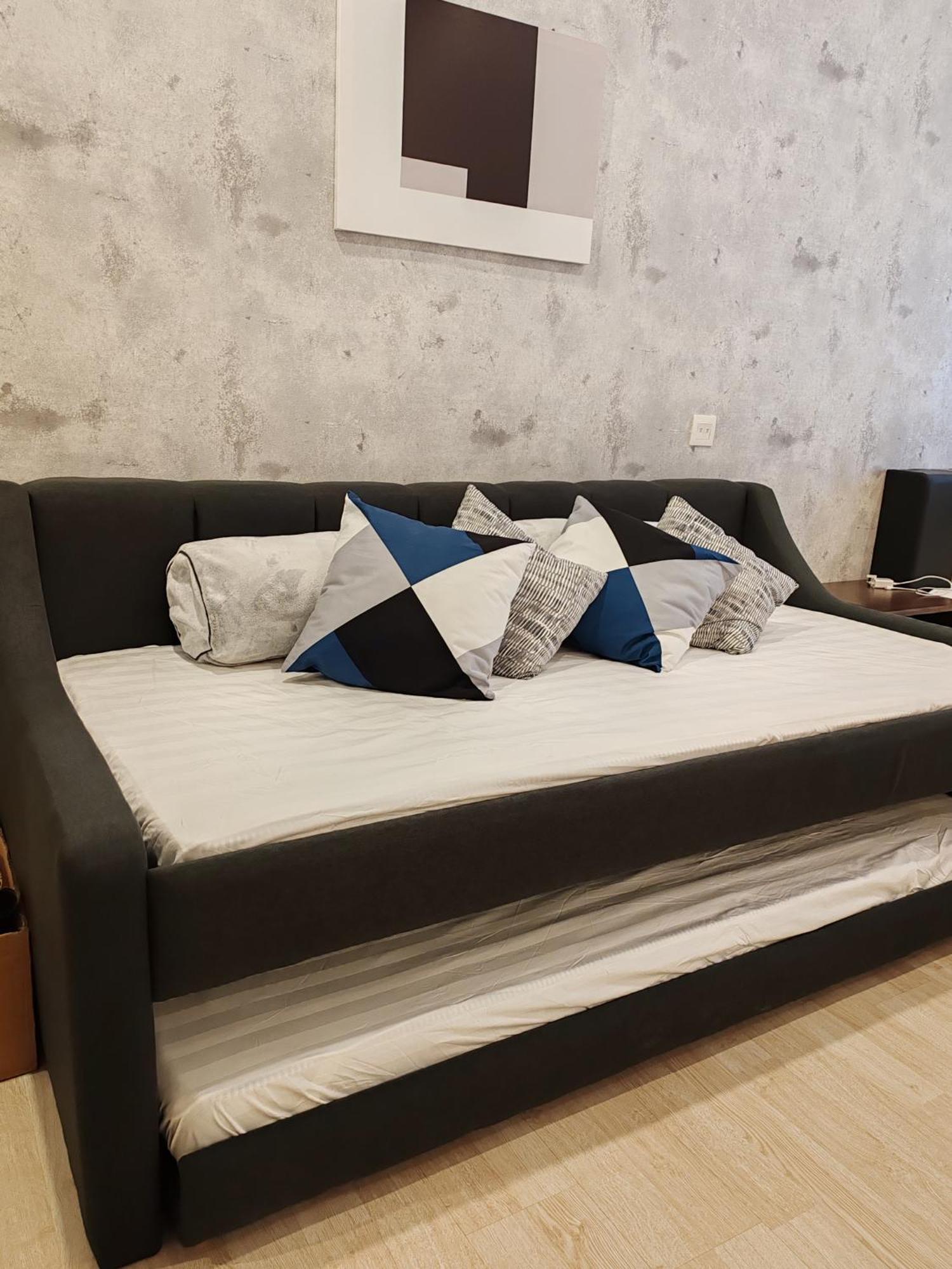 Rumah percutian Pavillion Bukit Jalil Walk 2 Mins 2-4 Pax *